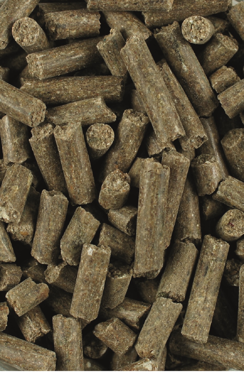 Mineralfutter-Pellets Braune, zylindrische Mineralfutter-Pellets für Pferde, grob gepresst