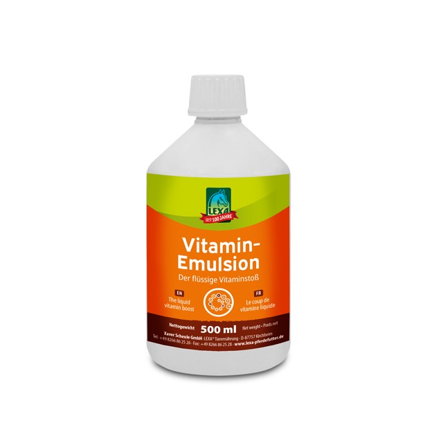 Vitamin-Emulsion 500 ml Flasche mit Vitamin-Emulsion, 500 ml, orange-weiße Etikettierung, enthält flüssige Vitamine.